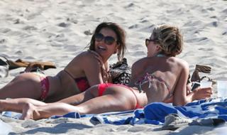 Julianne Hough feet photo thumbnail