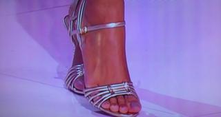 Caterina Balivo feet photo thumbnail
