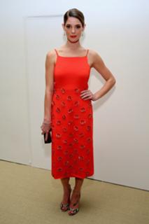 Ashley Greene feet photo thumbnail