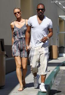 Paige Butcher feet photo thumbnail