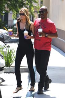 Paige Butcher feet photo thumbnail