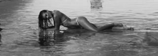 Nina Agdal feet photo thumbnail