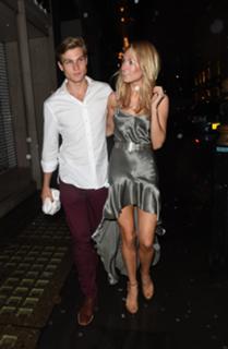 Kimberley Garner feet photo thumbnail