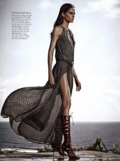 Izabel Goulart feet photo thumbnail