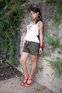 Rihanna feet photo thumbnail