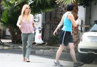 Julianne Hough feet photo thumbnail