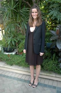 Amanda Peet feet photo thumbnail