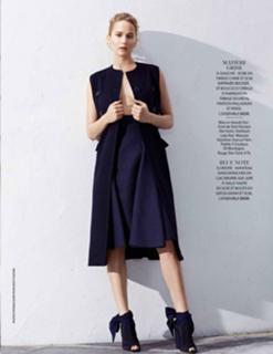 Jennifer Lawrence feet photo thumbnail