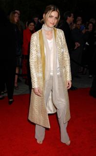Amanda Peet feet photo thumbnail