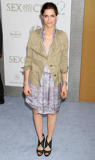Amanda Peet feet photo thumbnail