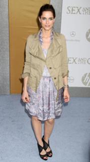 Amanda Peet feet photo thumbnail