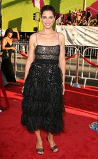 Amanda Peet feet photo thumbnail