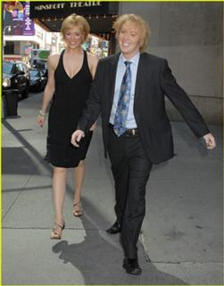 Hannah Waddingham feet photo 3