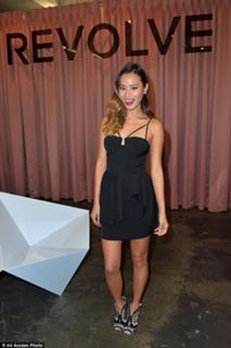 Jamie Chung feet photo thumbnail