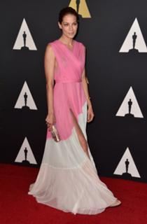 Michelle Monaghan feet photo thumbnail