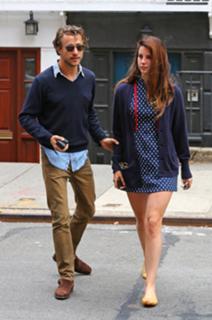 Lana Del Rey feet photo thumbnail
