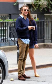 Lana Del Rey feet photo thumbnail