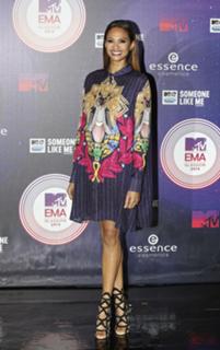 Alesha Dixon feet photo thumbnail