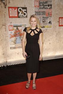 Nova Meierhenrich feet photo thumbnail