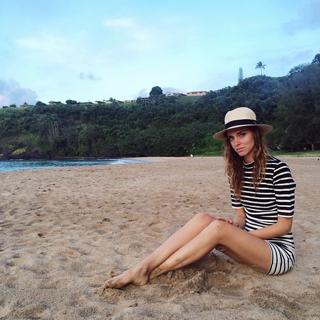 Chiara Ferragni feet photo thumbnail