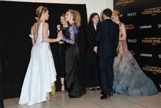 Jennifer Lawrence feet photo thumbnail