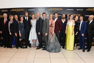 Jennifer Lawrence feet photo thumbnail