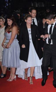 Jennifer Lawrence feet photo thumbnail