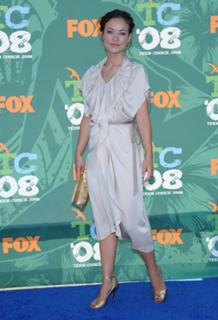 Olivia Wilde feet photo thumbnail