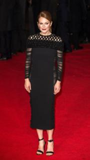 Julianne Moore feet photo thumbnail