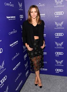 Katharine McPhee feet photo thumbnail