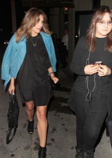Katharine McPhee feet photo thumbnail
