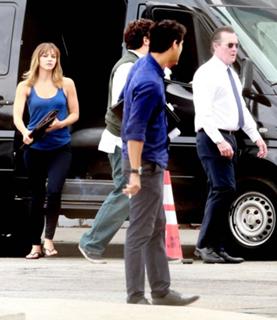Katharine McPhee feet photo thumbnail