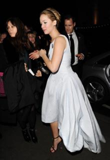 Jennifer Lawrence feet photo thumbnail