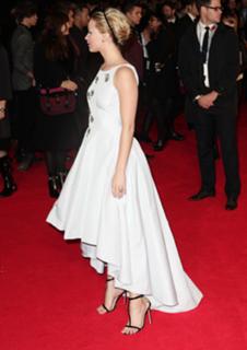 Jennifer Lawrence feet photo thumbnail
