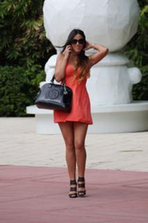 Claudia Romani feet photo thumbnail
