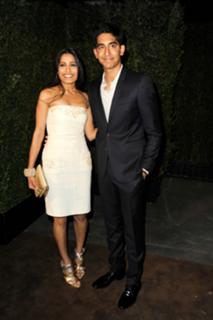 Freida Pinto feet photo thumbnail