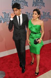 Freida Pinto feet photo thumbnail