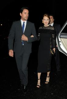 Julianne Moore feet photo thumbnail