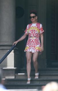 Katy Perry feet photo thumbnail