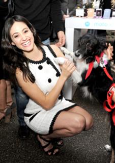 Emmy Rossum feet photo thumbnail