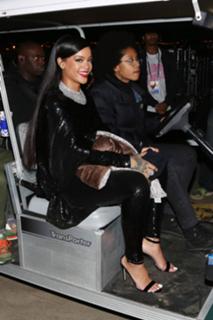 Rihanna feet photo thumbnail