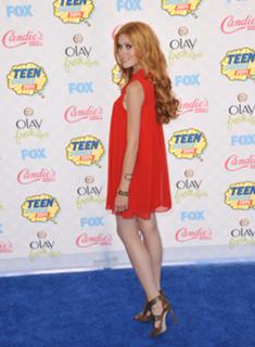 Katherine McNamara feet photo thumbnail