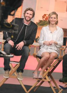 Jennifer Lawrence feet photo thumbnail