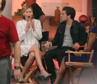 Jennifer Lawrence feet photo thumbnail