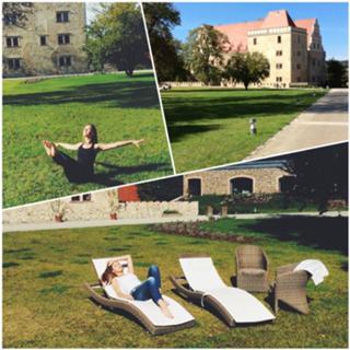 Klaudia Halejcio feet photo thumbnail