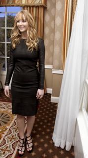 Jennifer Lawrence feet photo thumbnail