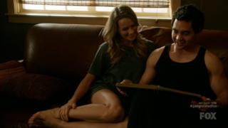 Shantel VanSanten feet photo thumbnail
