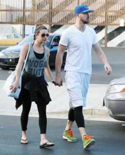 Lea Michele feet photo thumbnail