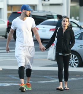 Lea Michele feet photo thumbnail