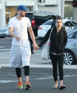 Lea Michele feet photo thumbnail